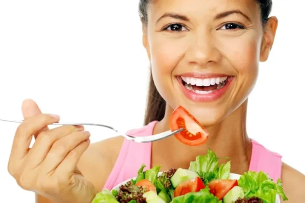 Le rôle de l’alimentation dans la santé de vos dents et de vos gencives Le role de lalimentation dans la sante de vos dents et de vos gencives 2
