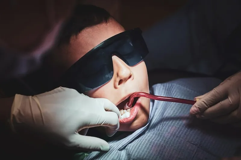 chirurgie dentaire et ses bénéfices pour une meilleure qualité de vie